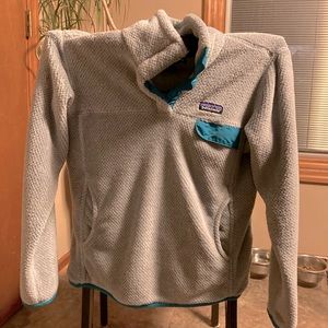Patagonia pull over sweatshirt size medium grey